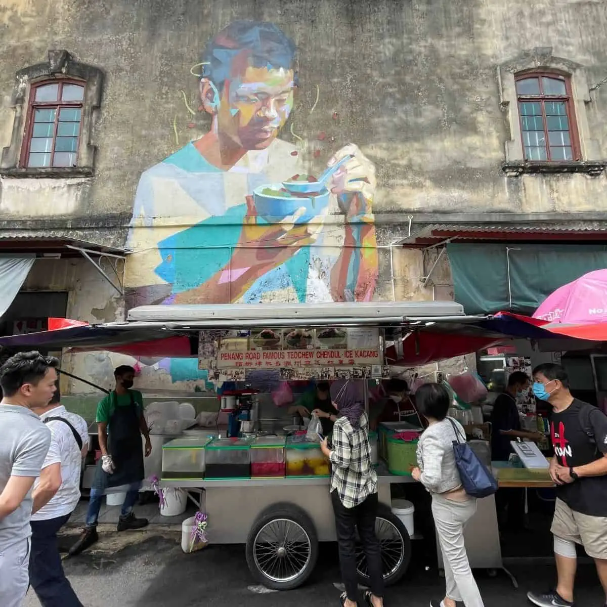Penang Road Famous Teochew Chendul mural and store