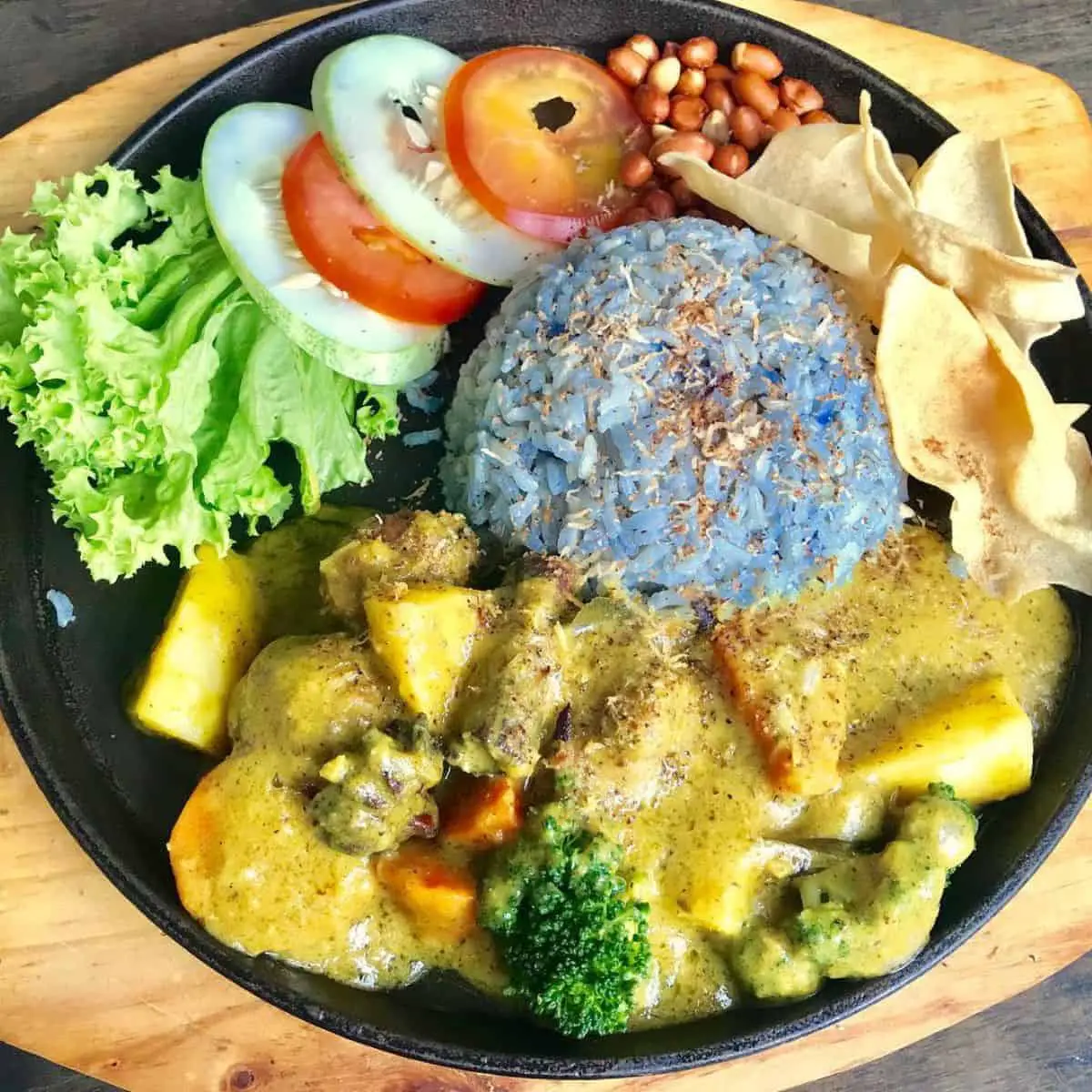 Flavourful vegetarian Rendang served with blue rice from Janxden Greenlife Penang