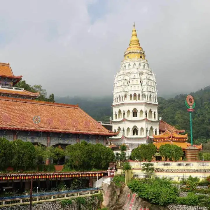 Best place to stay in Penang Kek Lok Si Temple