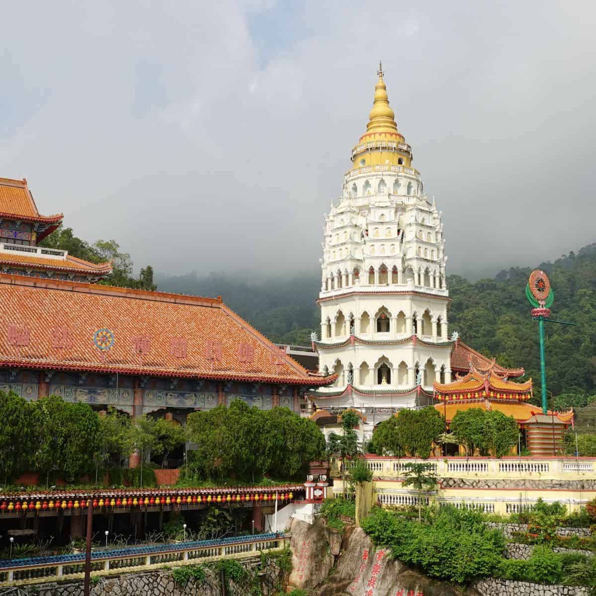 Best place to stay in Penang Kek Lok Si Temple