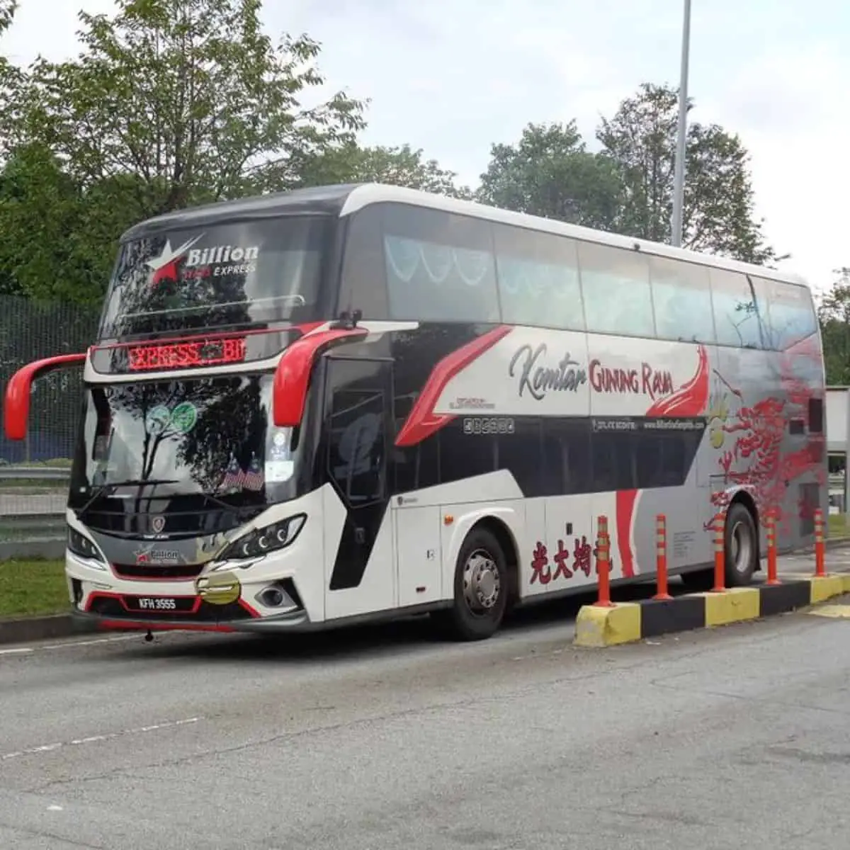Billion Stars Express bus in red colour