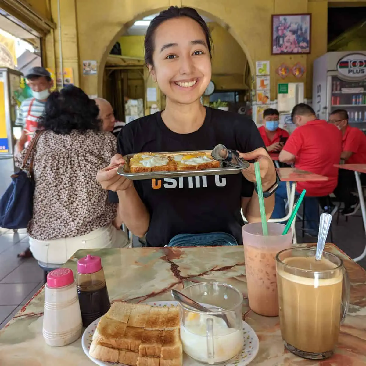 Penang Street Food Victoria Kedai Kopi Seng Thor Roti Goyang