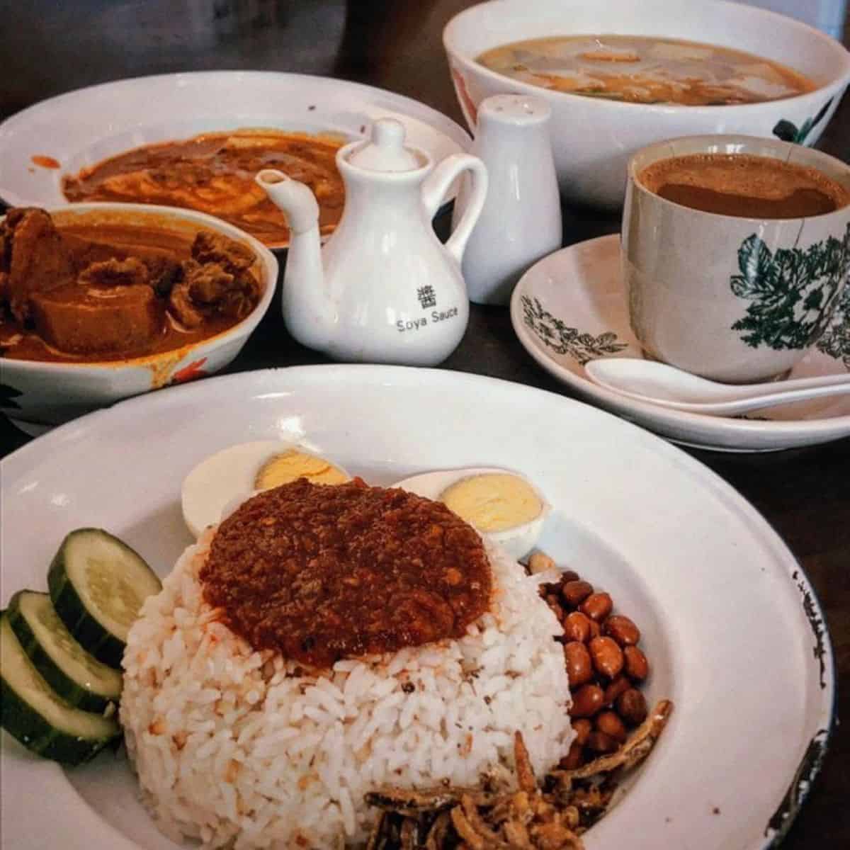 Dong Guan kopitiam nasi lemak and coffee