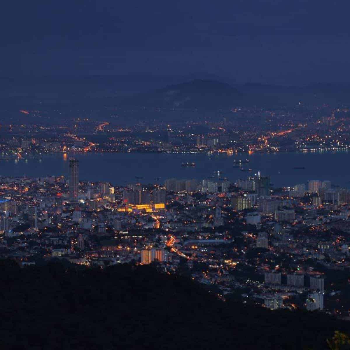 Bukit bendera night view