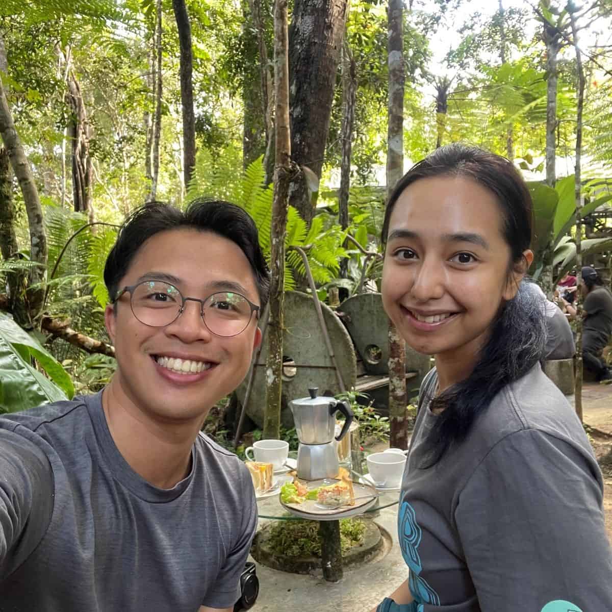 Ruiz and Vicky at Kopi Hutan